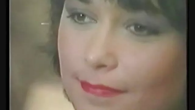 Giường và bữa sex nhat ban chat luong cao sáng những con Chiên với kính sau khi tắm