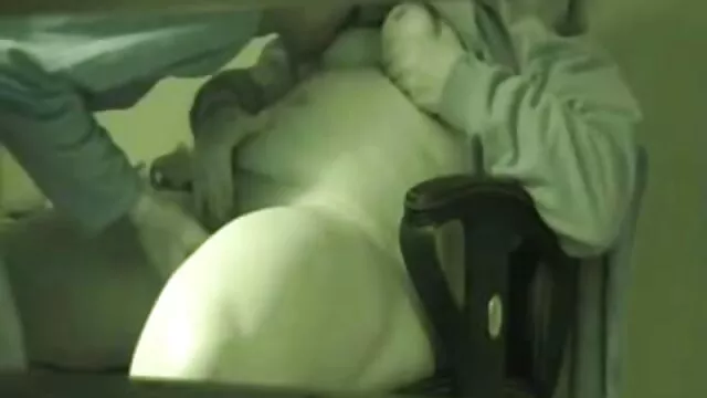 Ông fuck 18 tuổi Uzbekistan và khung khuôn mặt của mình ở phía trước của những phim sex nhật bản mới ra máy ảnh điện thoại.